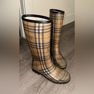 Burberry rain boots